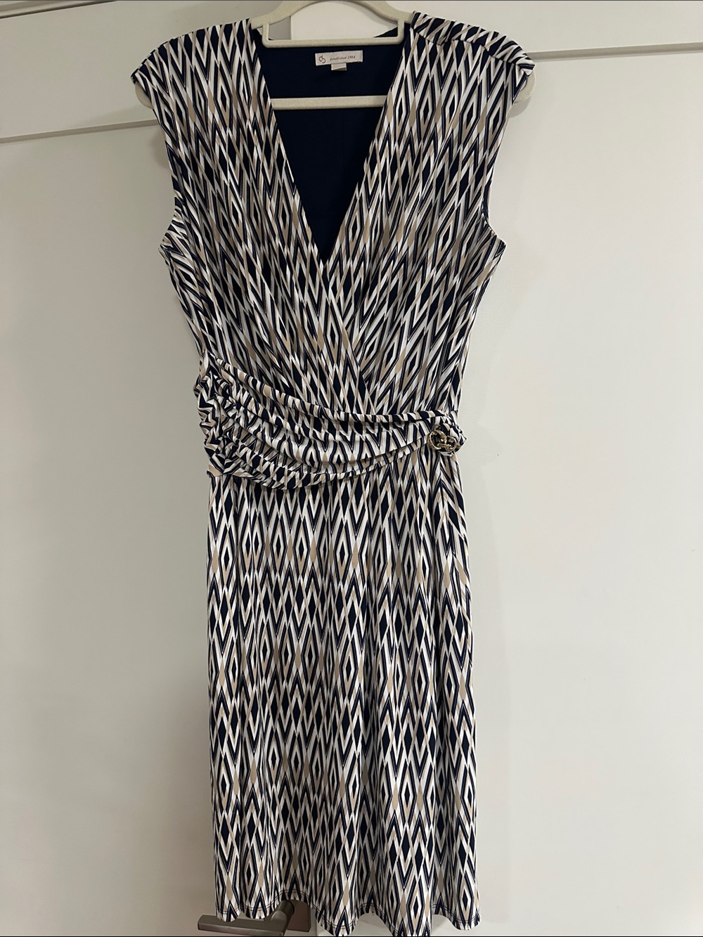 Geometric Print Sleeveless V-Neck Midi Dress in Navy & Cream